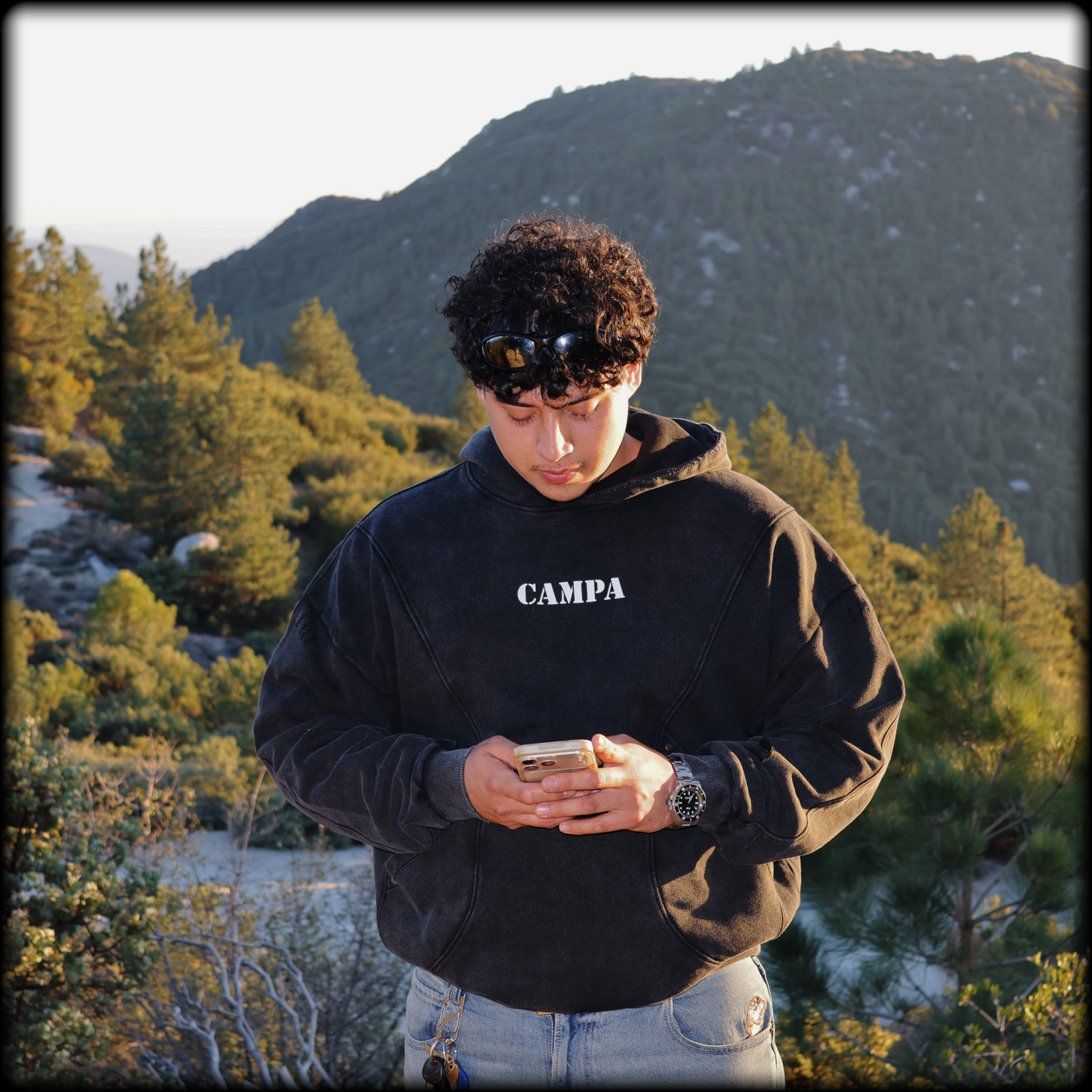 Criminal Snow Washed Distressed Panel Pocket
Hoodie